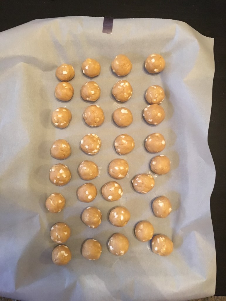 SUPER Easy Holiday Truffles: Mint & Smores