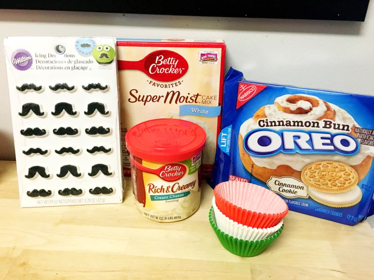 Oreo Stuffed Churro Cupcakes