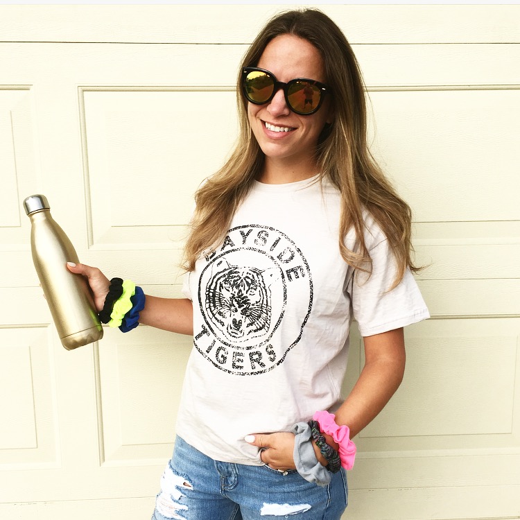 90s Comeback: Bayside Tigers and Scrunchies