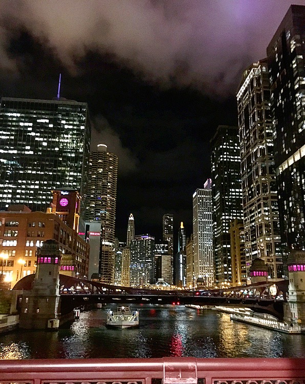 Never Been So Wanderlust: A Long Weekend in Chicago - At Night