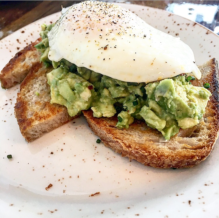 Never Been So Wanderlust: A Long Weekend in Chicago - Mortar and Pestle Avocado Toast